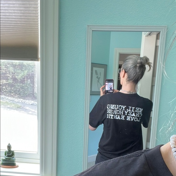 Neil Young 2024 Love Earth Tour Authentic Black T-Shirt -Women size L / Men M - Picture 4 of 4